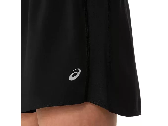 ASICS GÜMÜŞ 4İNÇ ŞORT ASICS GÜMÜŞ 4İNÇ ŞORT