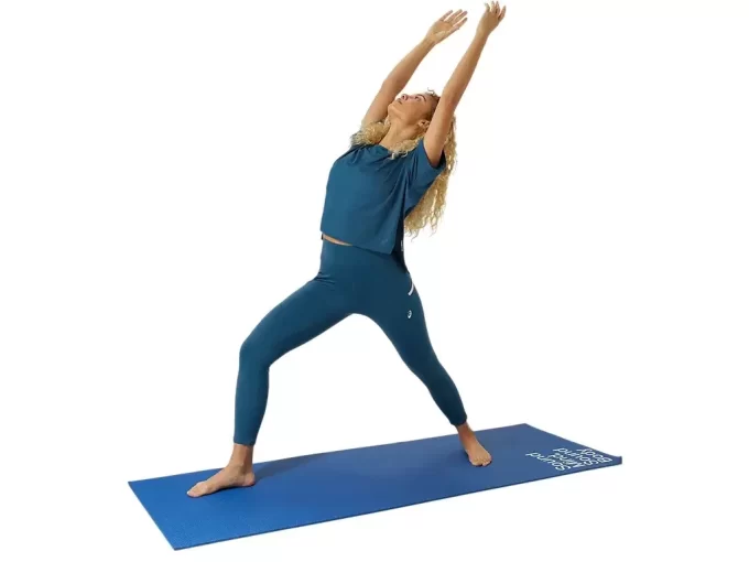 ESNEK STRETCH KISA KOLLU ÜST ESNEK STRETCH KISA KOLLU ÜST