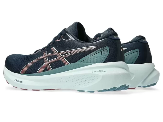 GEL-KAYANO 30 YOL TESTİ YAPILDI