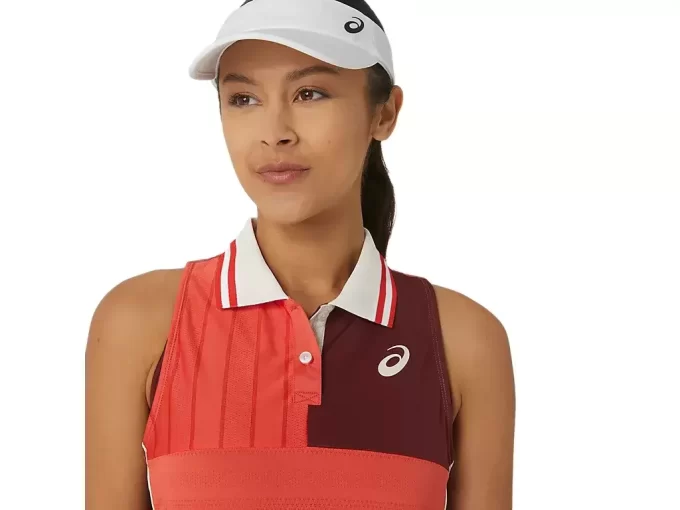 KADINLAR İÇİN MAÇ ELBİSESİ