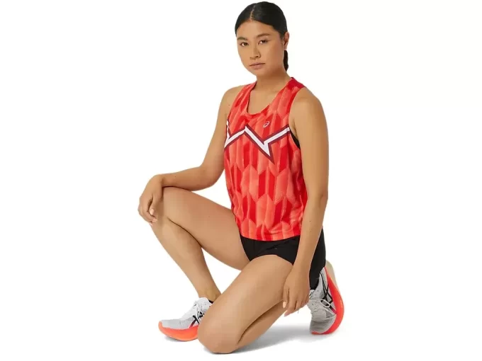 MİLLETLER TANKI İŞLİYOR