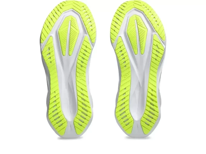 NOVABLAST 5 ASICS PİST KULÜBÜ